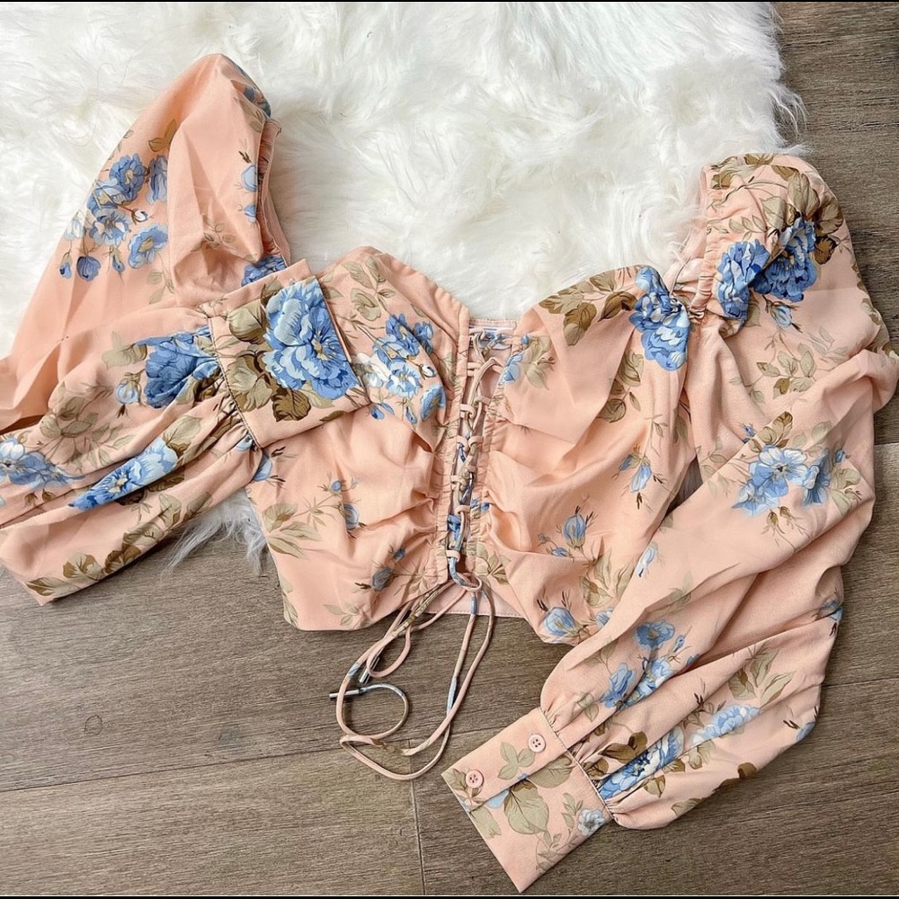 PEACHY CROP TOP